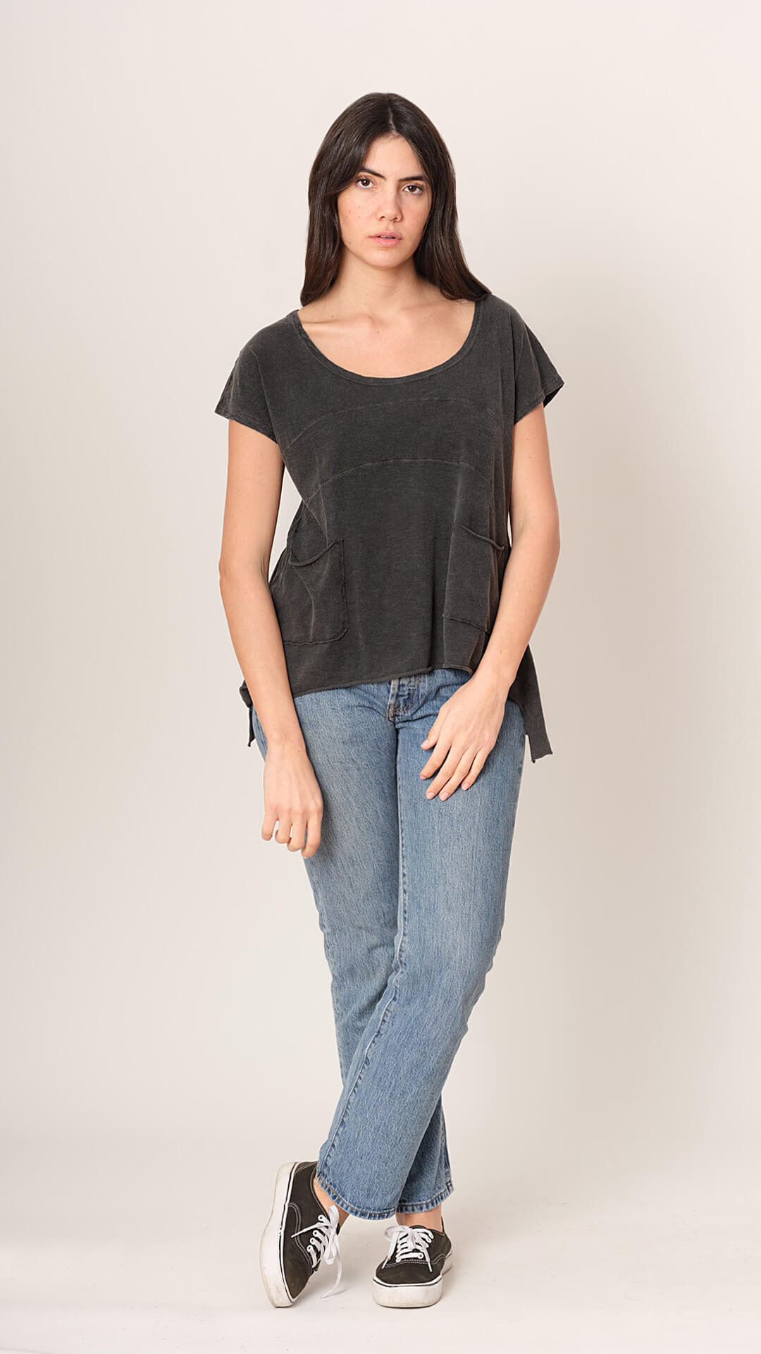 Barbara dark grey cotton top with asymmetrical hem and pockets - front view