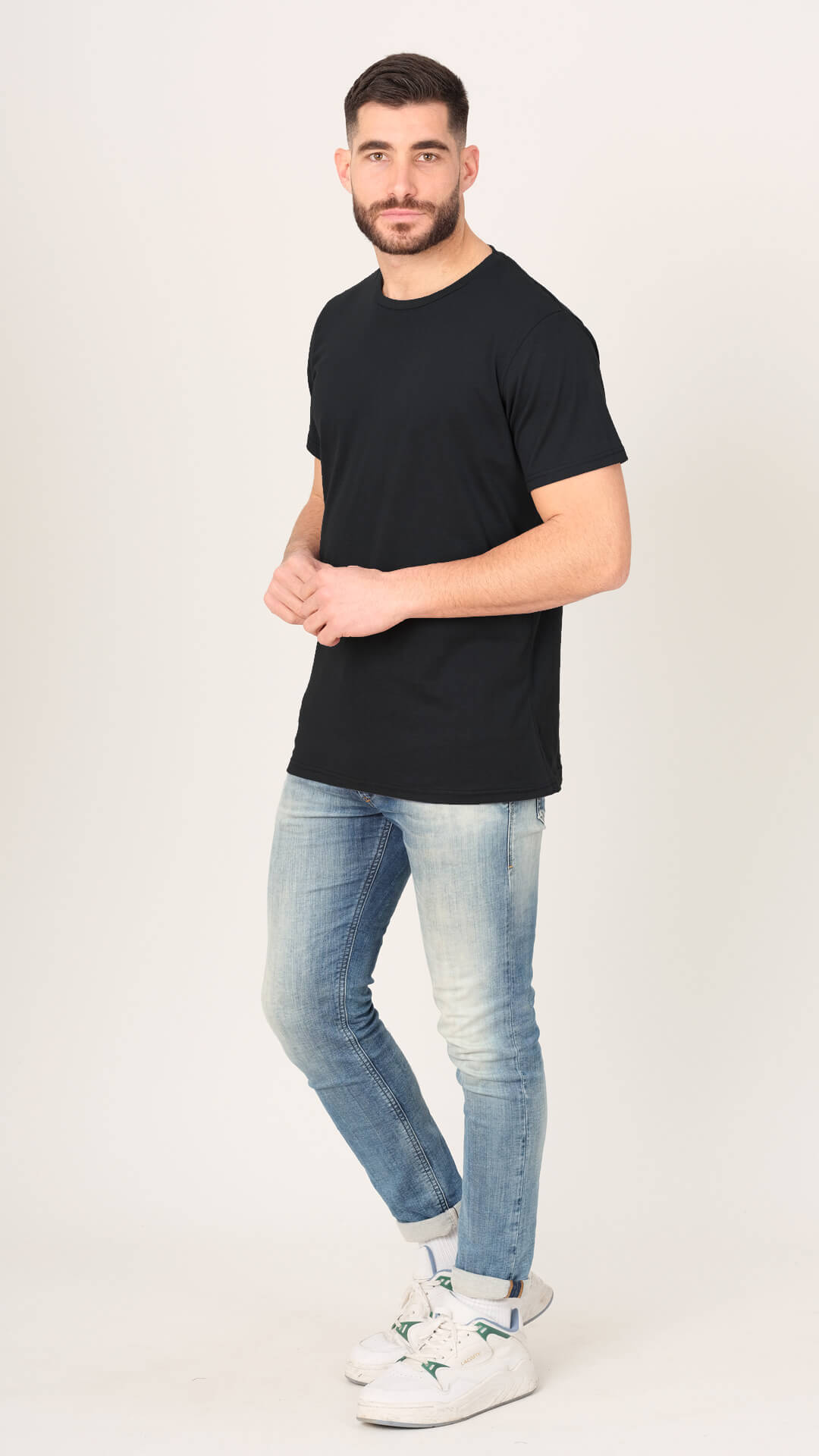 Men's basic cotton t-shirt in black - side view