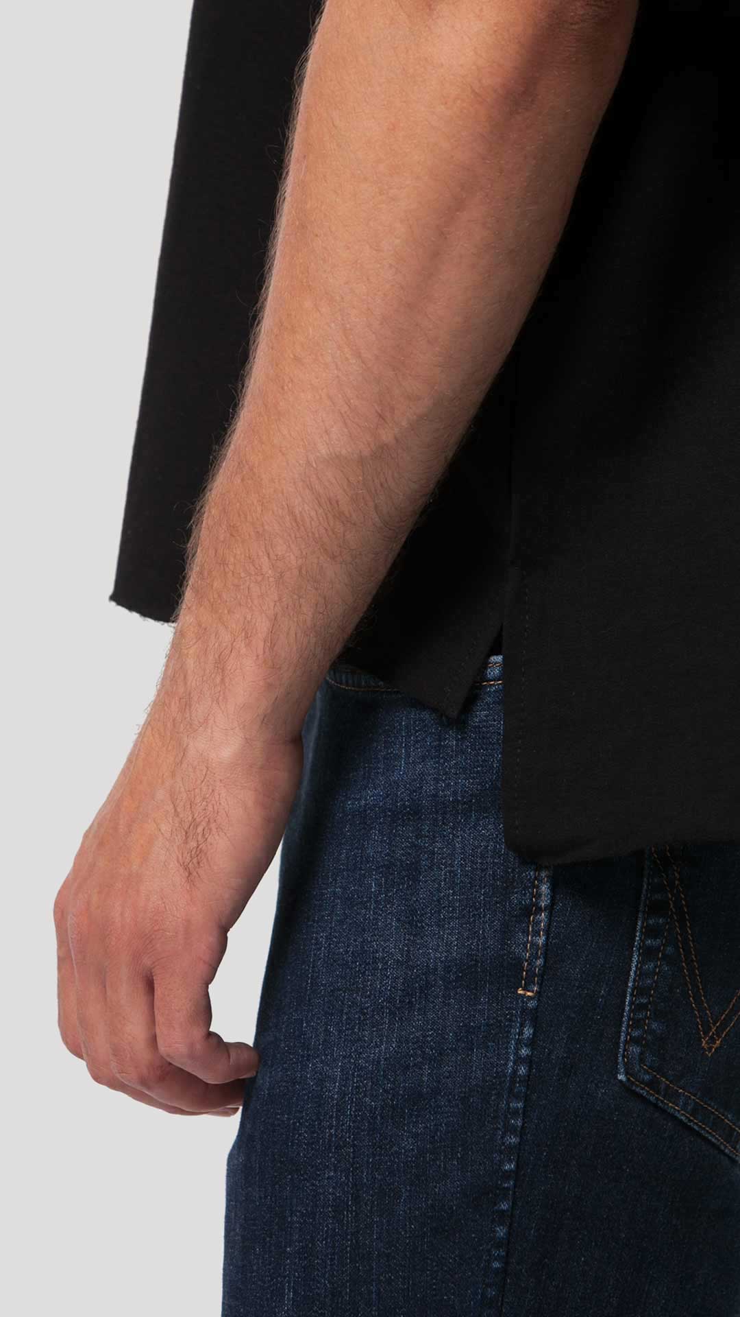 White Collar T-Shirt in Black, Close Up