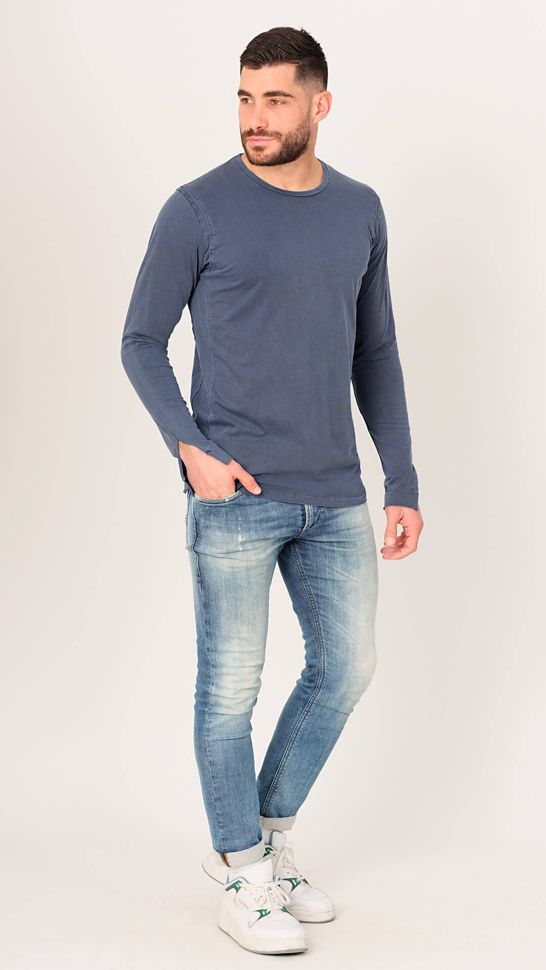 Wanderer T-Shirt, Front View, in Dark Blue
