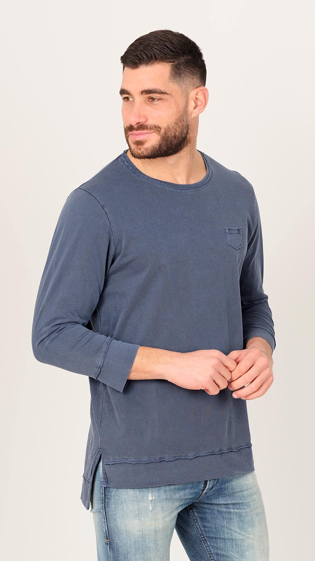 Three Quarter Sleeve T-Shirt, in Dark Blue, Side View