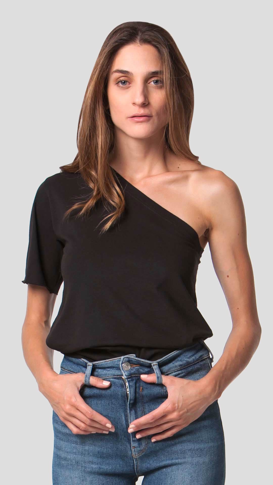 Women's Top Otrera