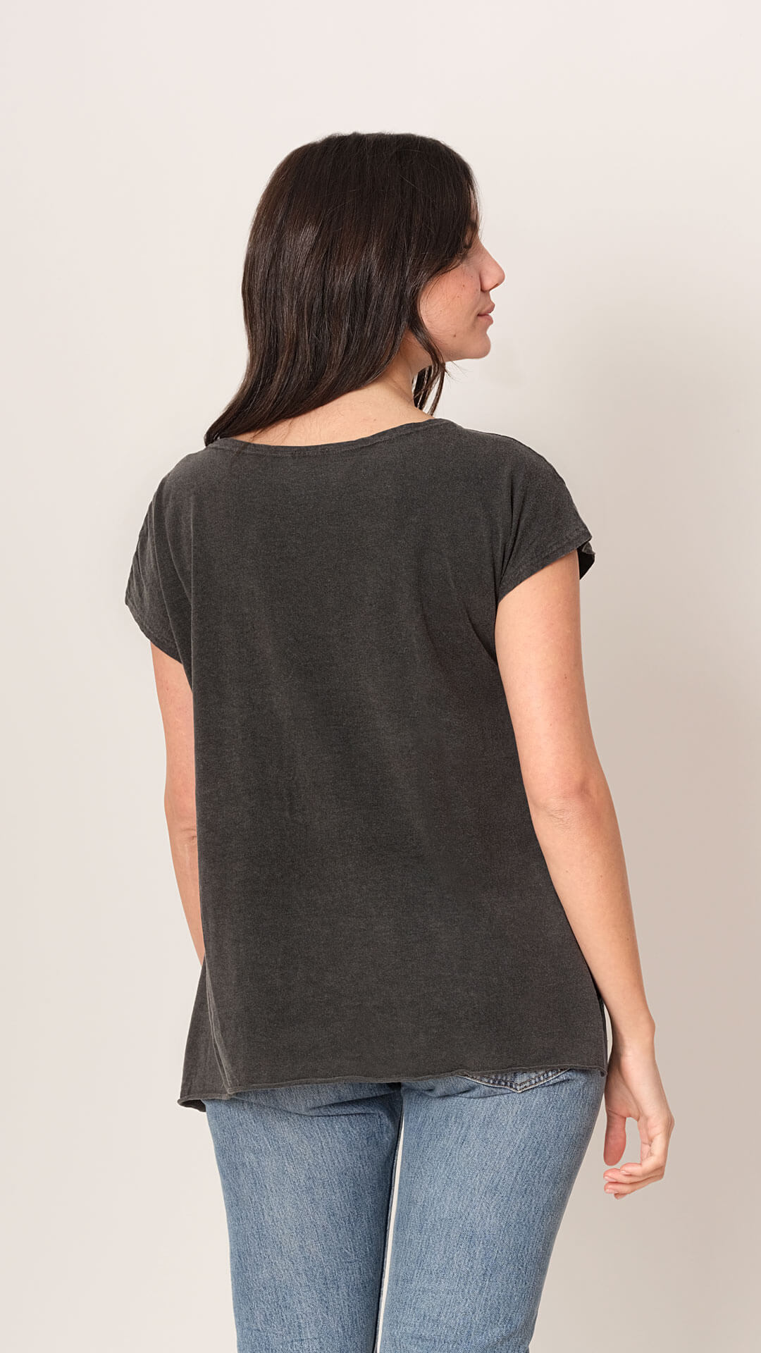 Barbara dark grey cotton top with asymmetrical hem and pockets - back view