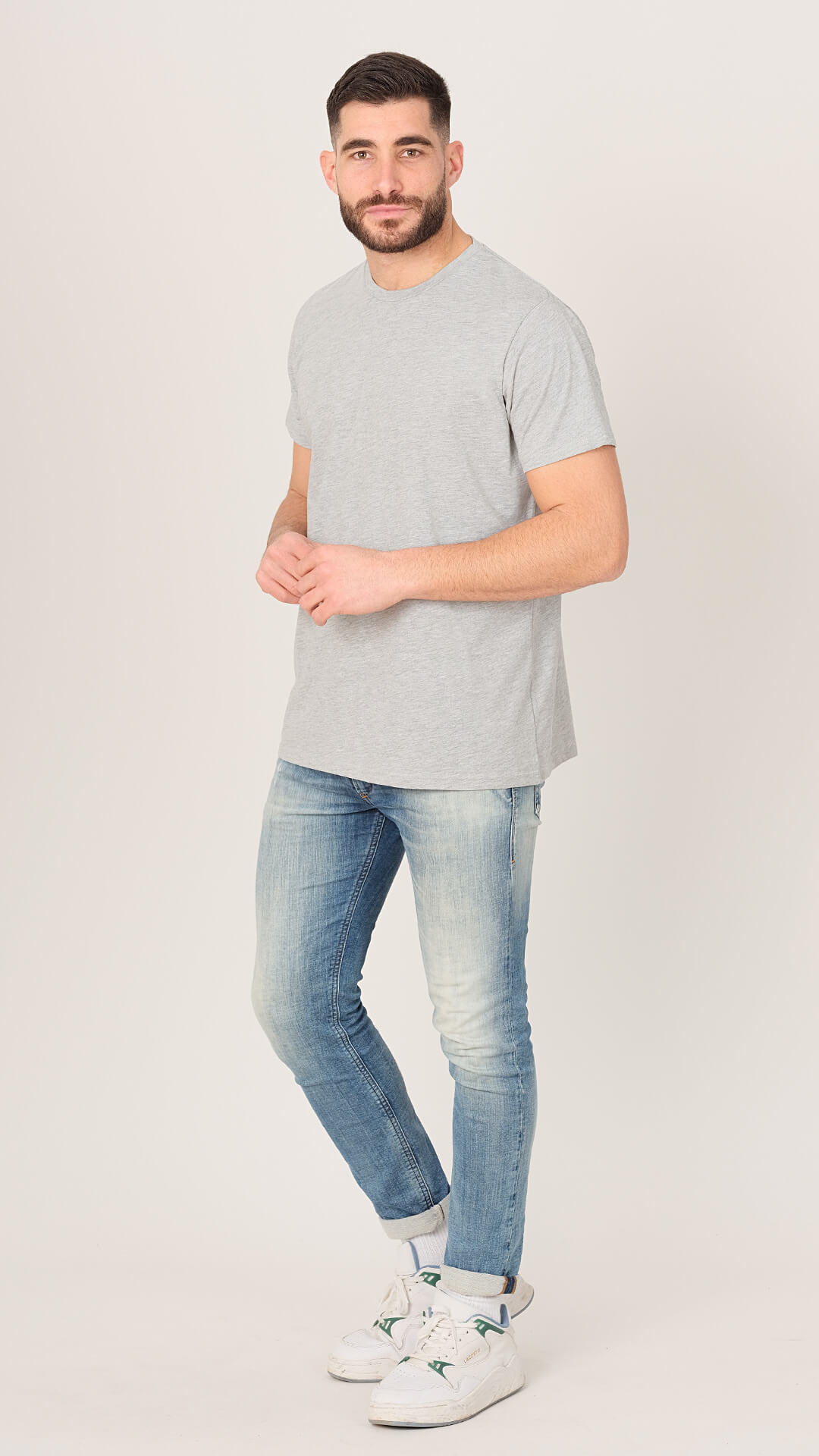 Men's basic cotton t-shirt in light grey - side view