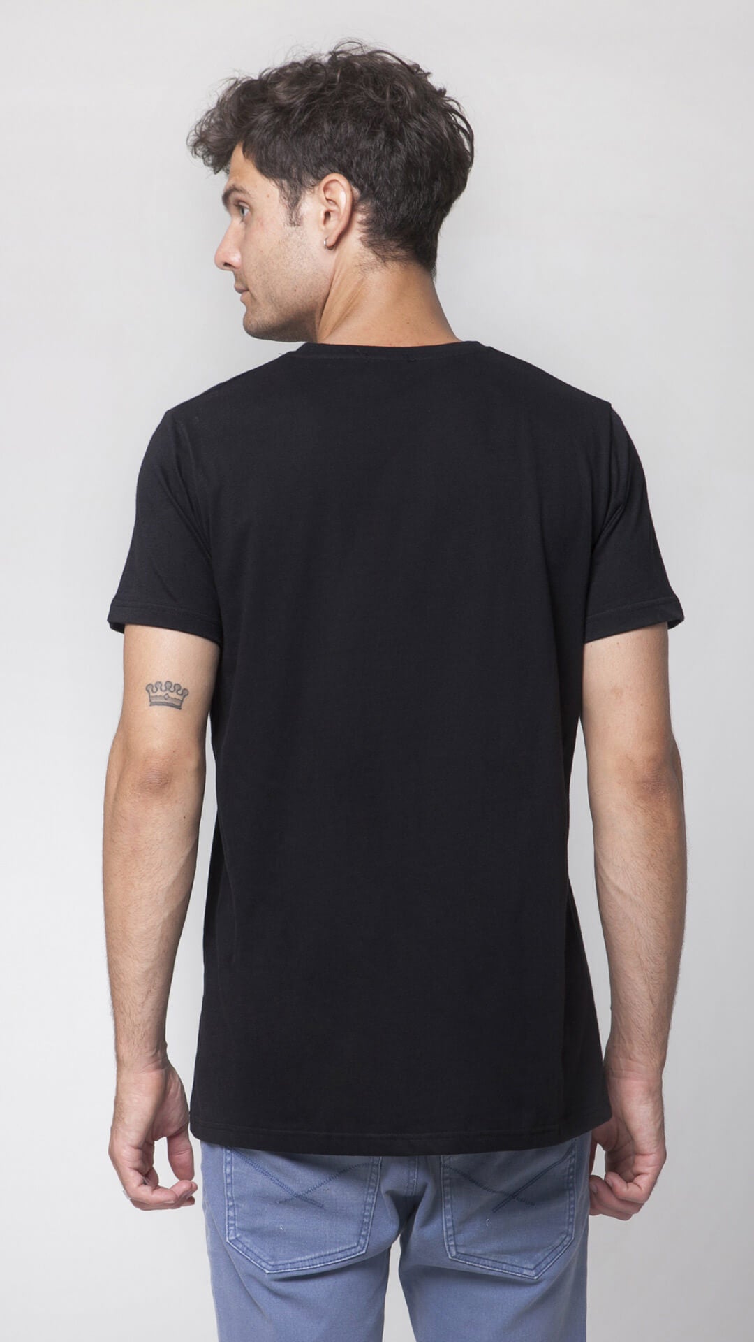 Cotton T-shirt with Silkprint "DON'T BE A MALAKASS" in Black, Back View